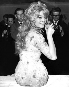 More Pics of Brigitte Bardot\'s Ass - N