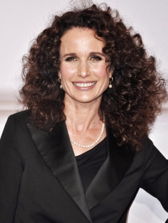 Andie MacDowell - N