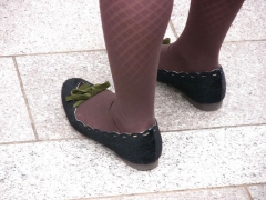 Japanese Candids - Feet on the Street 07 - N