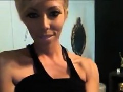 camwhore-gives-solo-play-and-sex-show-on-livecam