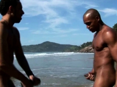 Latino outdoor kings goes bareback by the beach