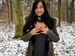 cute girlfriend experience quickie in woods - cum on tongue