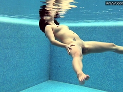 Lady Dee Czech teen sexy underwater