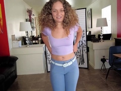 girls-need-to-pee-and-pissing-their-pants-and-jeans